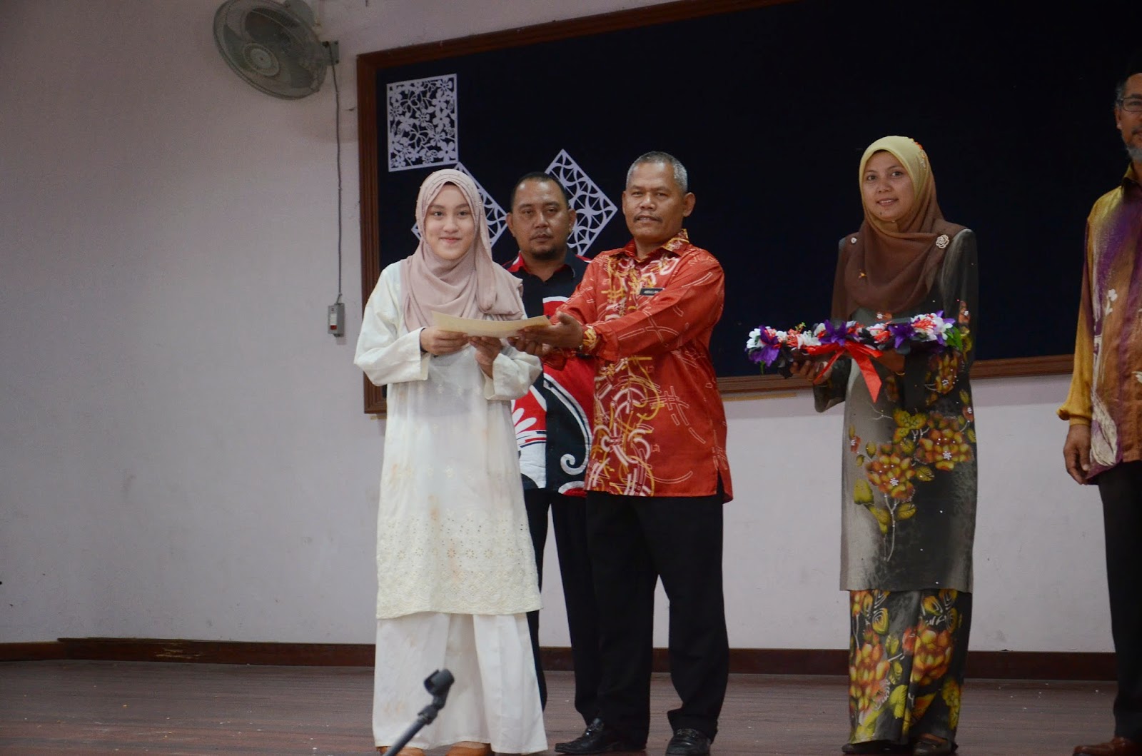 Pertandingan Drama KOMSAS Sekolah Menengah Peringkat Daerah Marang 2015