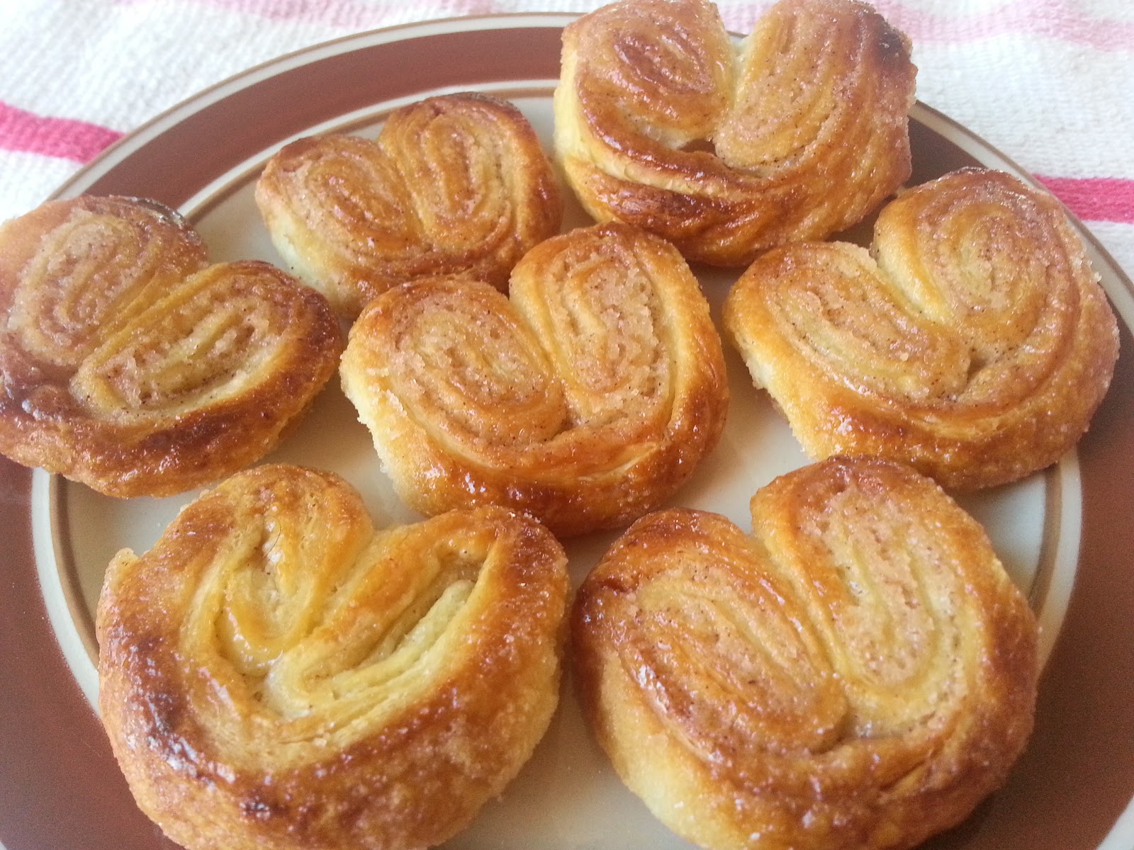 खाऊ: Palmiers (French puff pastry)