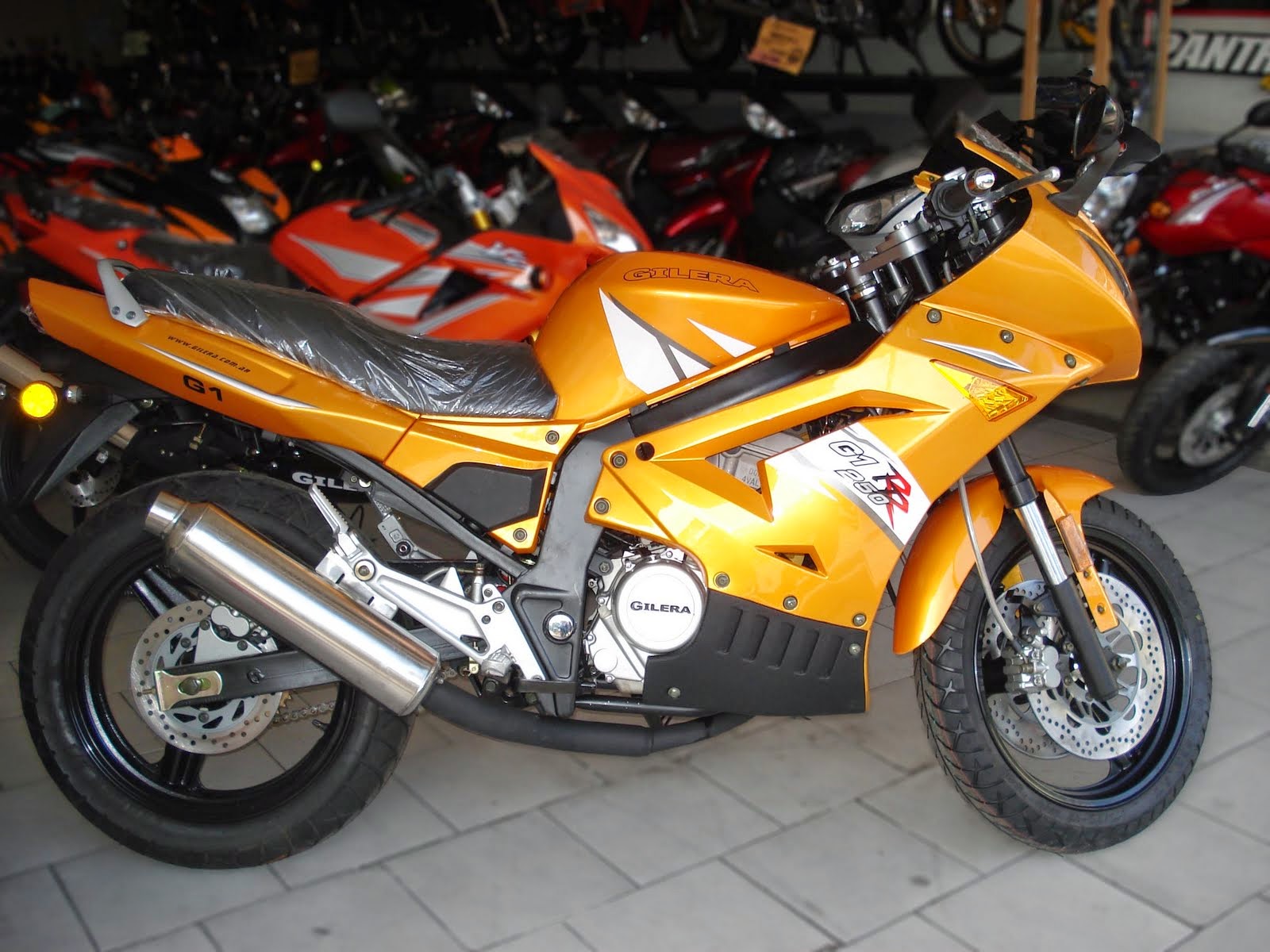 Todo sobre motos: Galeria: Gilera G1 250 Naked/Racing