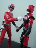 Deka Red Dekaranger Bandai Tamashii Nations SH Figuarts D-Wapper D-Magum Akibaranger SPD