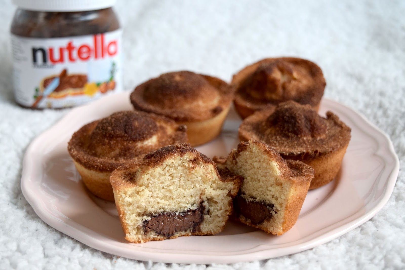 Nutella Stuffed Cinnamon Sugar Muffins