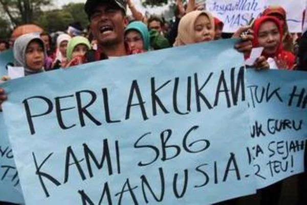 Status Tak Jelas, Honorer Digaji Tidak Manusiawi