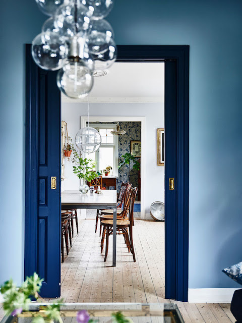blue color in the home interior%2B blogger%2BKristin Lagerkvist%2B%25281%2529