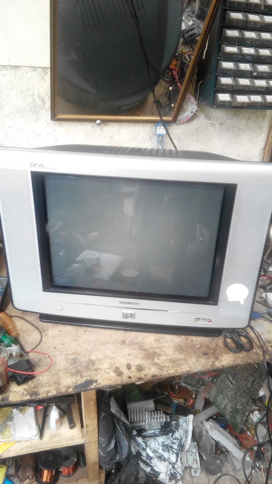 Cara Memperbaiki Tv Polytron Mati Hidup Wulan Tugas