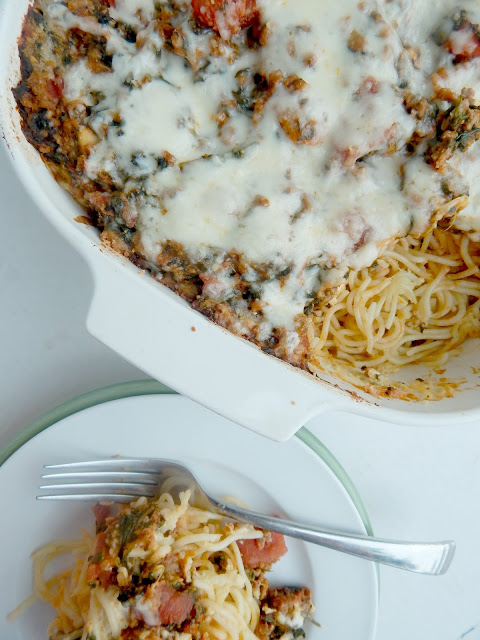 Baked Florentine Spaghetti...a hearty, comforting family dish!  And a great way to sneak in some veggies! (sweetandsavoryfood.com)