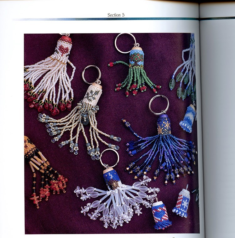 N e e d l e p r i n t SOLD 6 As New Beading Books * £15 €33 70