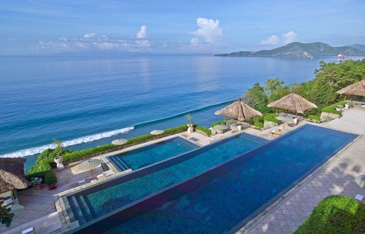 Top 10 Stunning Resorts in Bali - Amankila Top 10 Stunning Resorts in Bali - Amankila