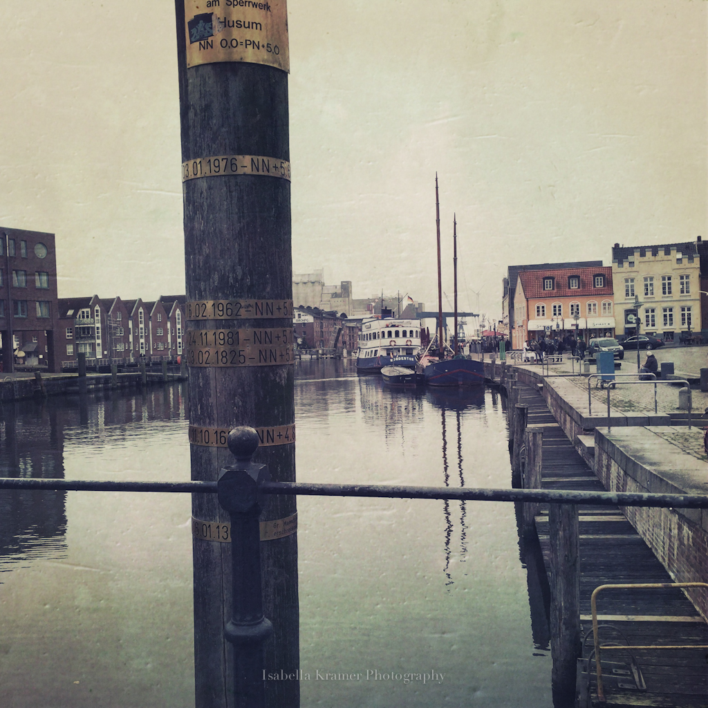 Storms Graue Stadt Am Meer veredit-photographic-poems: Husum - Storm's "graue Stadt am Meer"