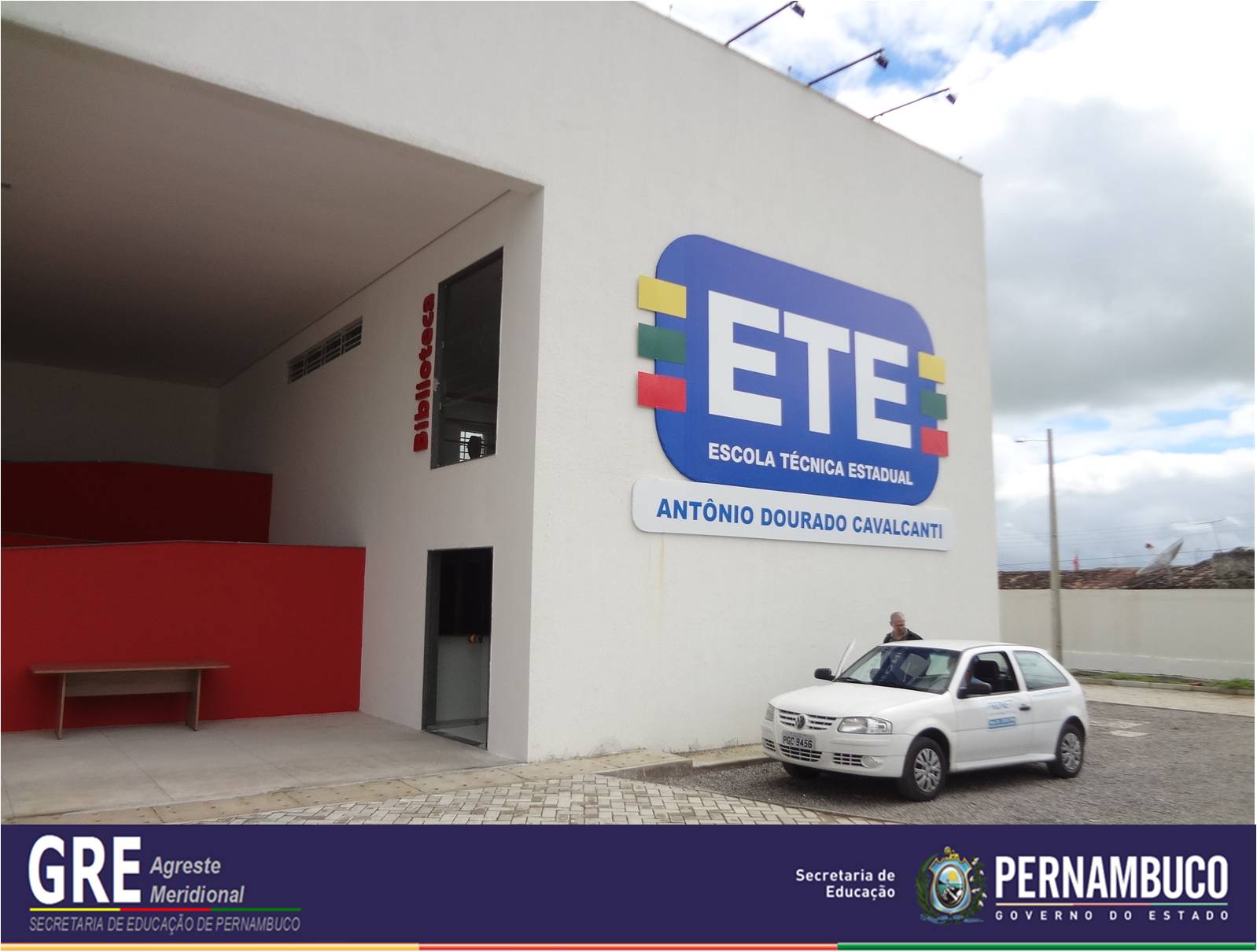 GRE-Garanhuns: Governador Eduardo Campos inaugura Escola Técnica em Lajedo