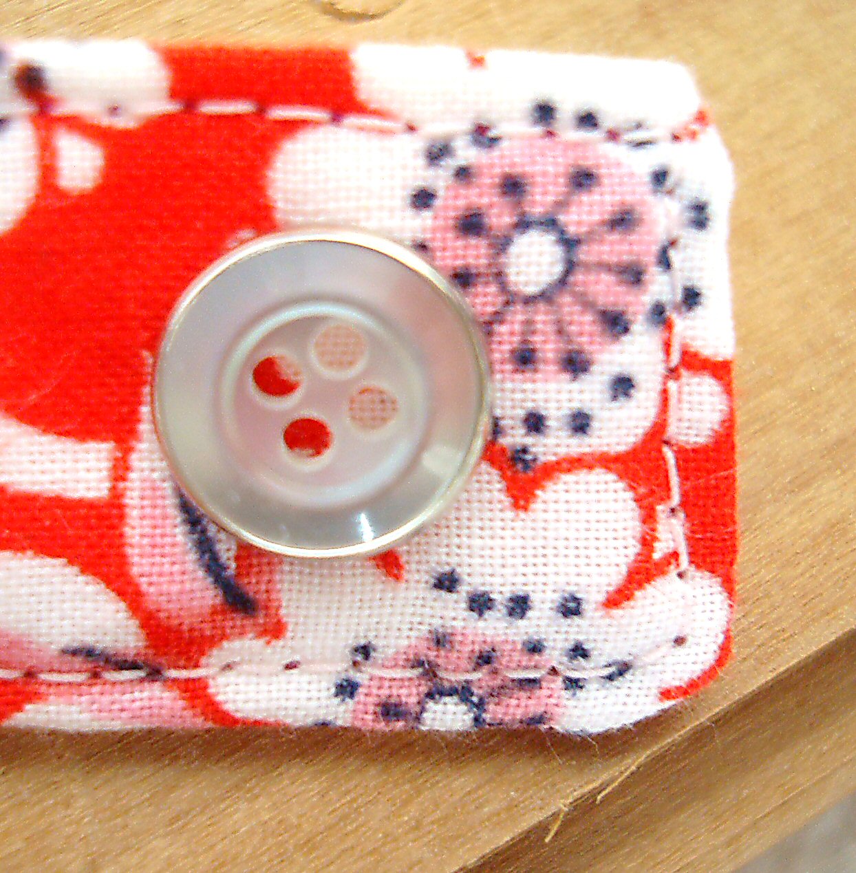 Playroom Banter 14 Peony Street Installing Gripper Snaps with Spool & Hammer Tutorial