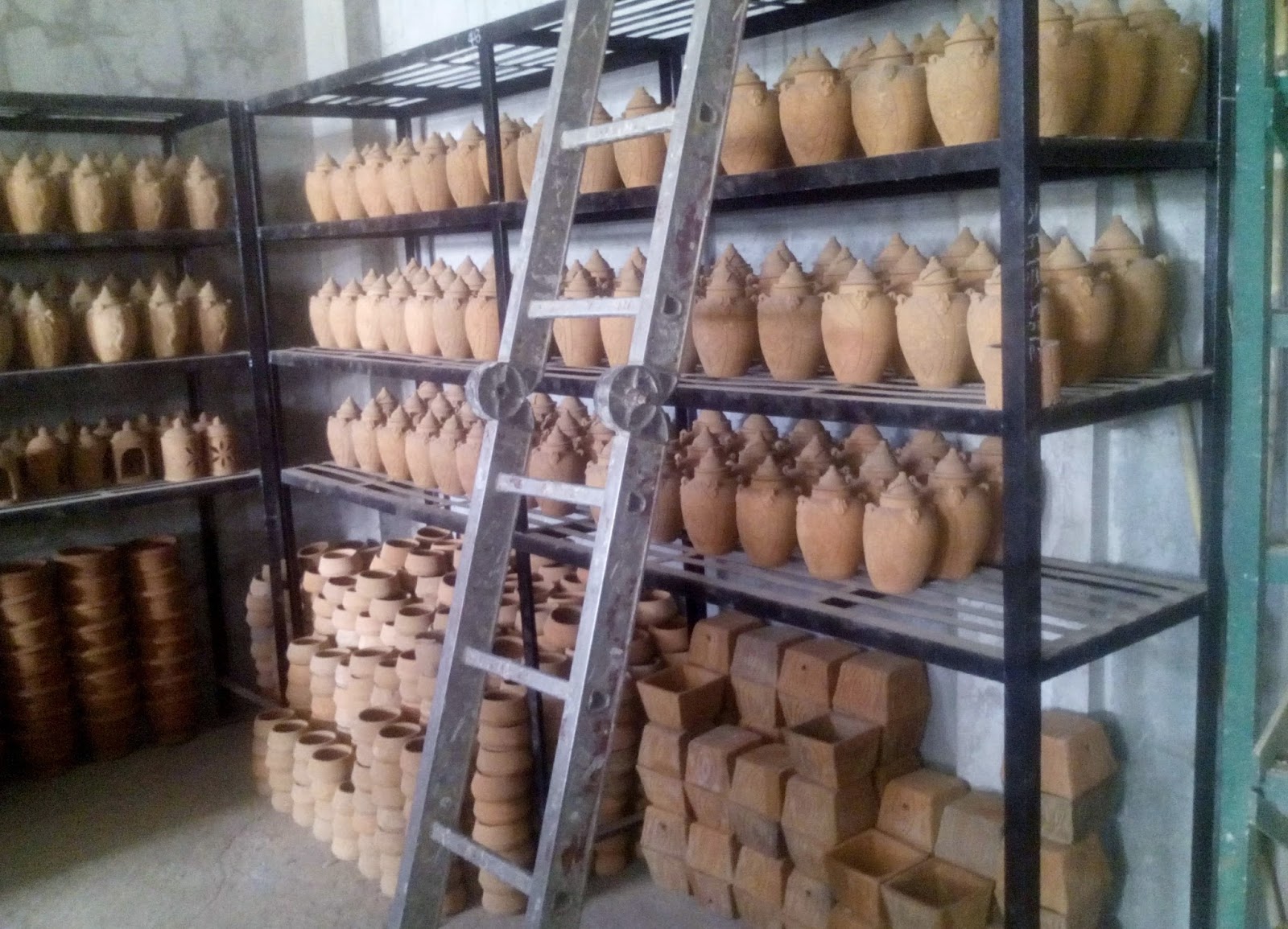 BUILDER'S JOURNAL Discover WORLDCLASS CLAY POTTERY PRODUCTS in San