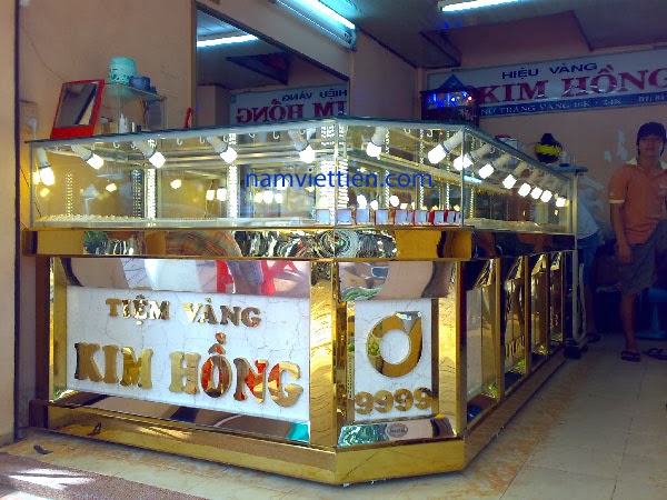 TU BAN VANG QUAY BAN VANG