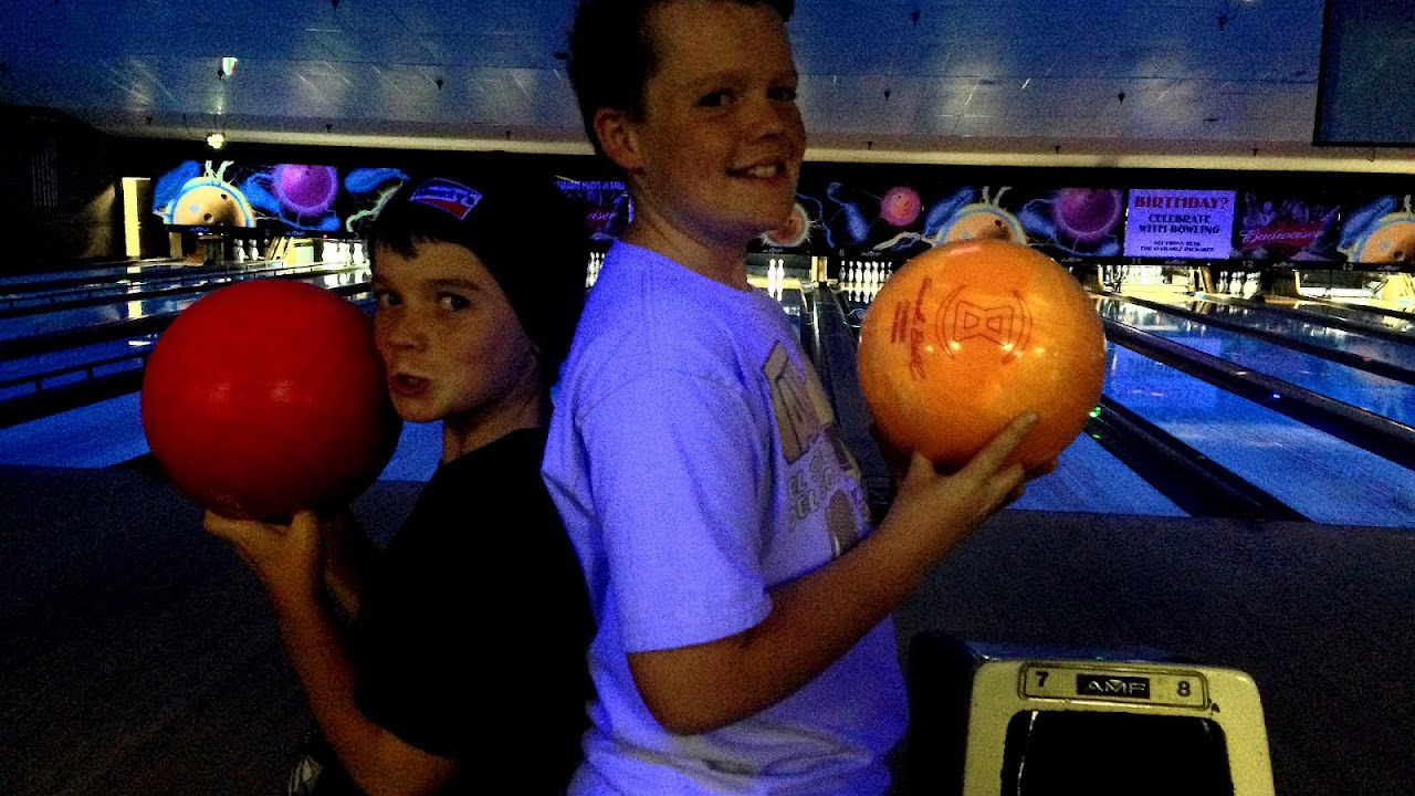 Cosmic Bowling Bakersfield Bowling Choices