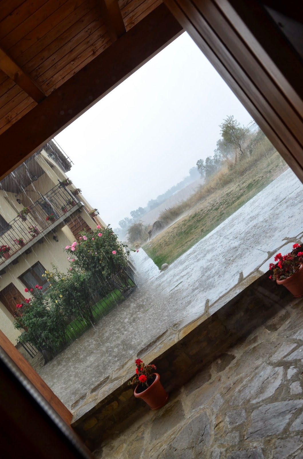 knocking on fashion´s door DROPTOP