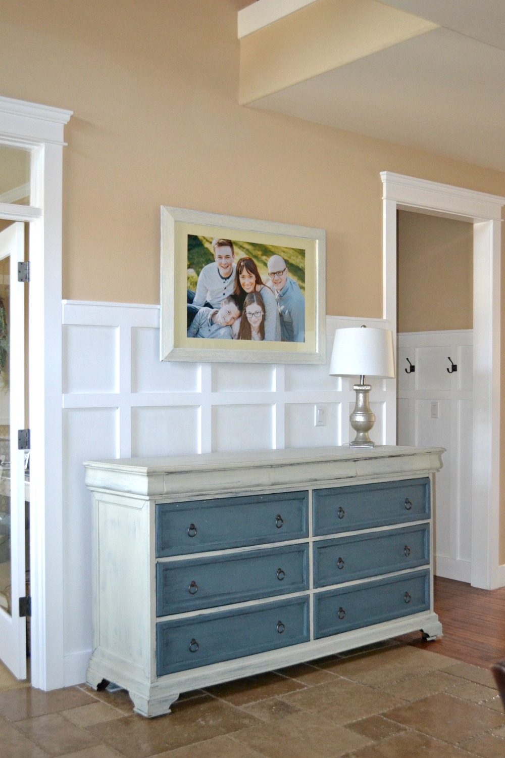 How to Hang a Picture on Board and Batten