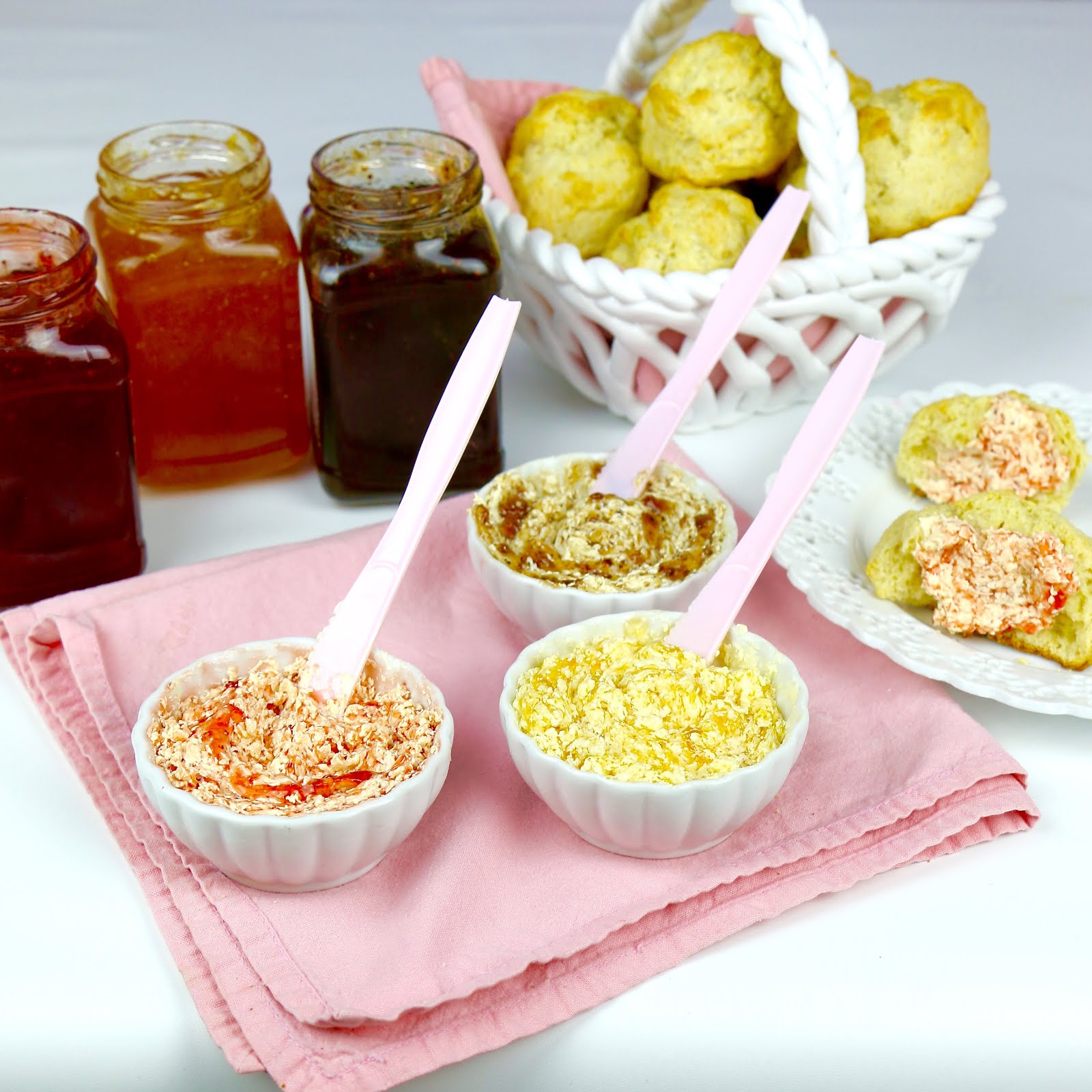 {VIDEO} Easy Pancake Mix Biscuits with Whipped Fruity Butter Spread