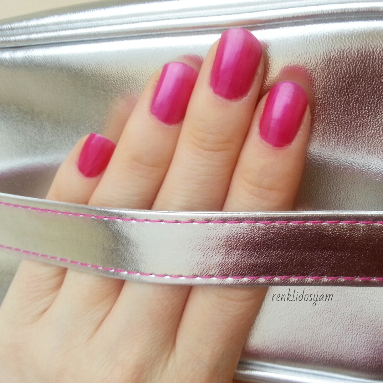 Estée Lauder Blushing Lilac ve Berry Hot Ojeler Renklidosyam