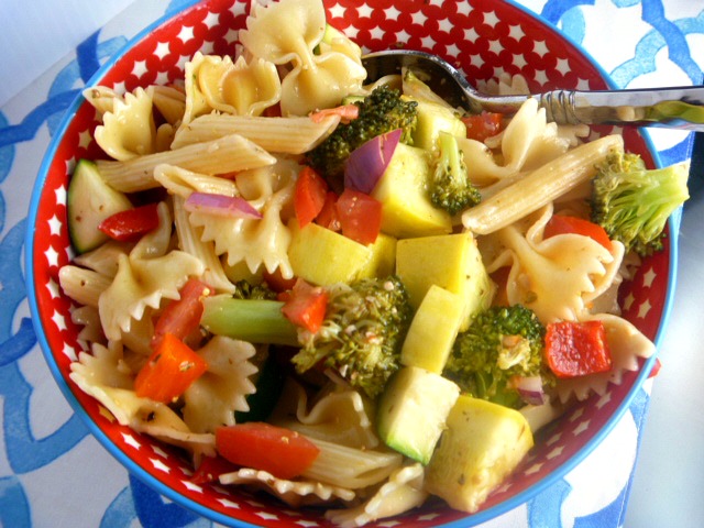 This light and fresh Summer Bounty Vegetable Pasta Salad is the perfect side dish to any summer picnic, Labor Day cookout, or potluck this season! - Slice of Southern