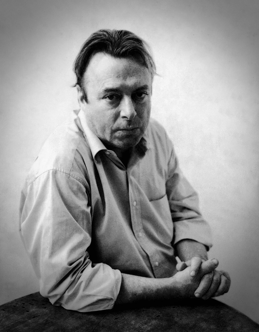 PESSOA Christopher Hitchens / O contestador no espelho