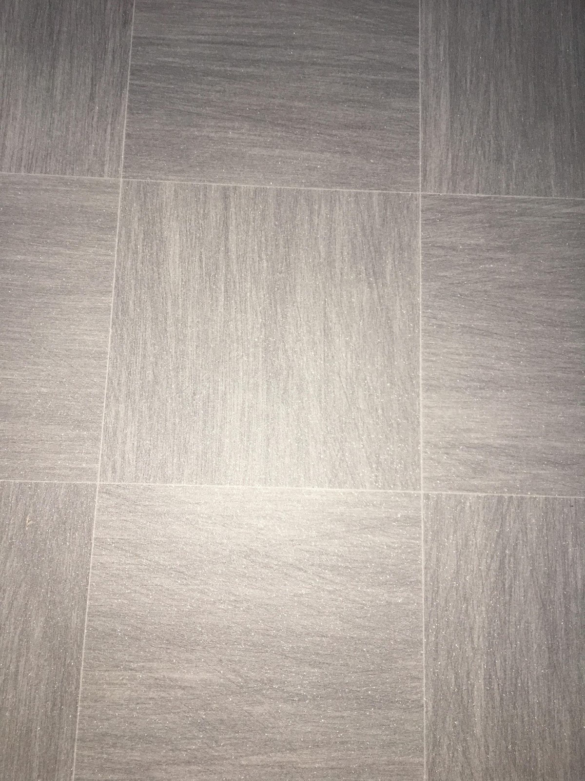 Mylittlepieceoftheworld Transforming Bathrooms With Vinyl