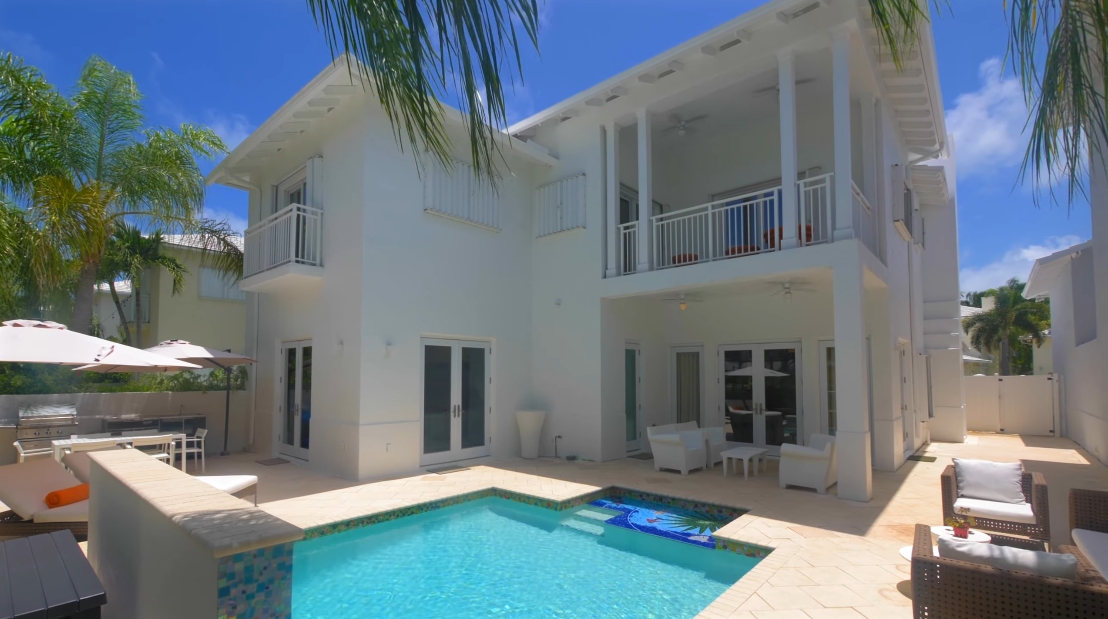 Tour 16 Turtle Walk, Key Biscayne Luxury Home vs. 39 Interior Design Photos