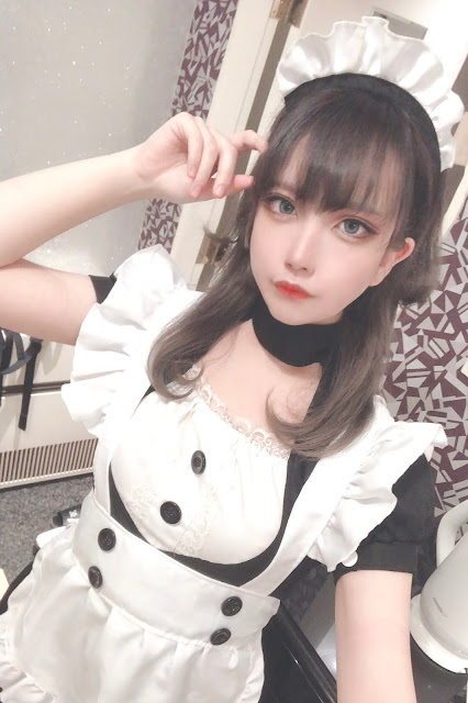 Matsuna cosplayer cantik maid outfit
