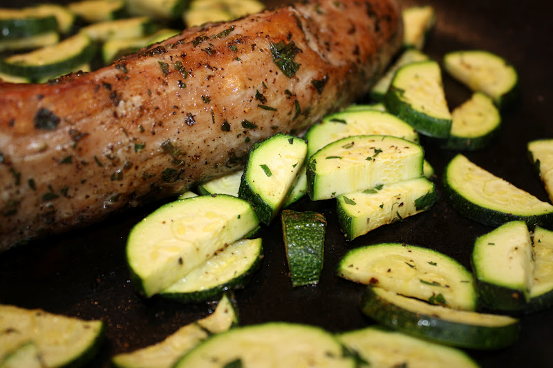 Hot Dinner Happy Home HerbRubbed Pork Tenderloin with Zucchini