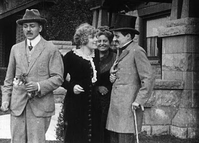 Charles "Charlie" Chaplin ... un genio del cine Charles "Charlie" Chaplin ... un genio del cine