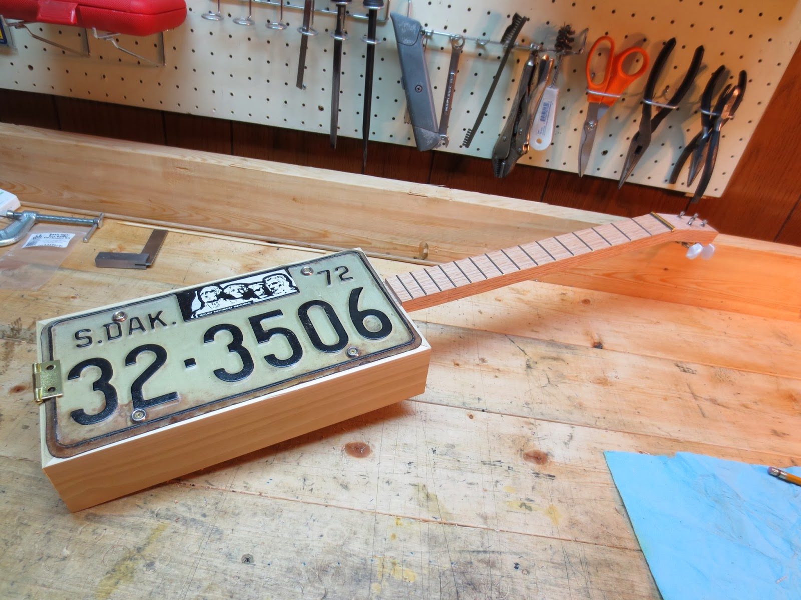 Ricks Cigar Box Guitars My License Plate Guitar Build