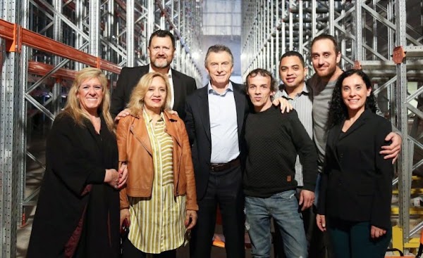 La fabrica ficticia que visitó Macri cerró y dejó a los empleados sin cobrar La fabrica ficticia que visitó Macri cerró y dejó a los empleados sin cobrar