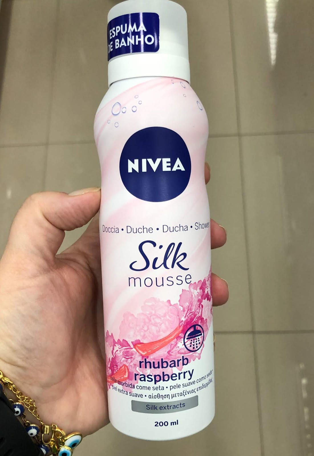 nivea silk mousse raspberry