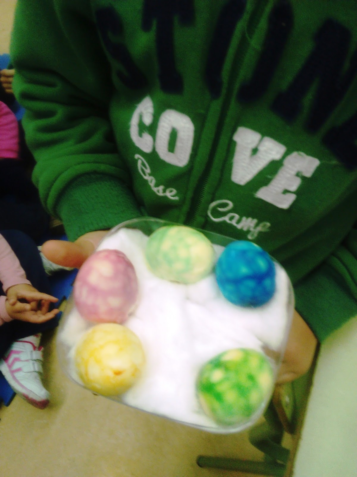 SOÑANDO UN MUNDO UBUNTU: MAS INVESTIGACIONES Y TRABAJOS SOBRE DINOSAURIOS