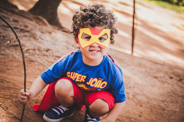 carnaval em casa, festa de carnaval, recebendo amigos, fantasia, brincadeiras, carnaval, mamãe sortuda, decoração, painel de fotos carnaval em casa, festa de carnaval, recebendo amigos, fantasia, brincadeiras, carnaval, mamãe sortuda, decoração, painel de fotos