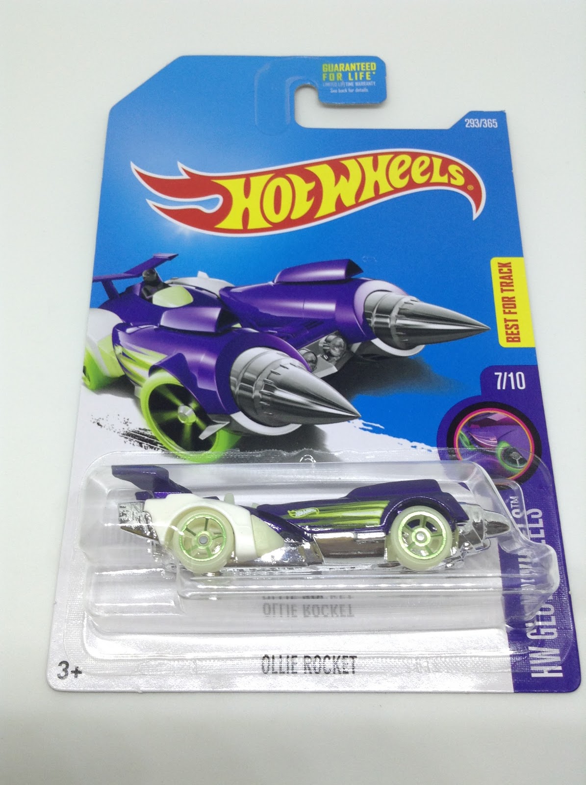JULIAN'S HOT WHEELS BLOG Ollie Rocket (2017 HW Glow Wheels)