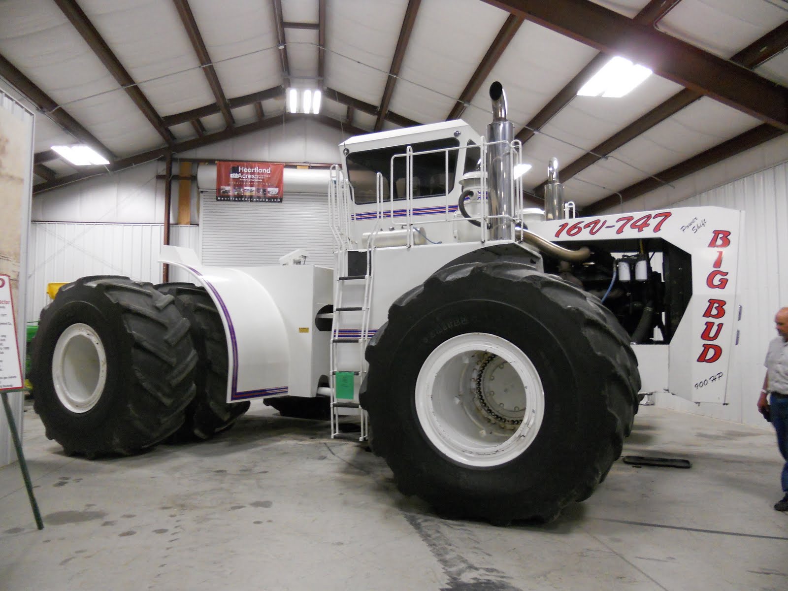 Punjabi Jatt86 World's Biggest Tractors Photos, World Big Tractors