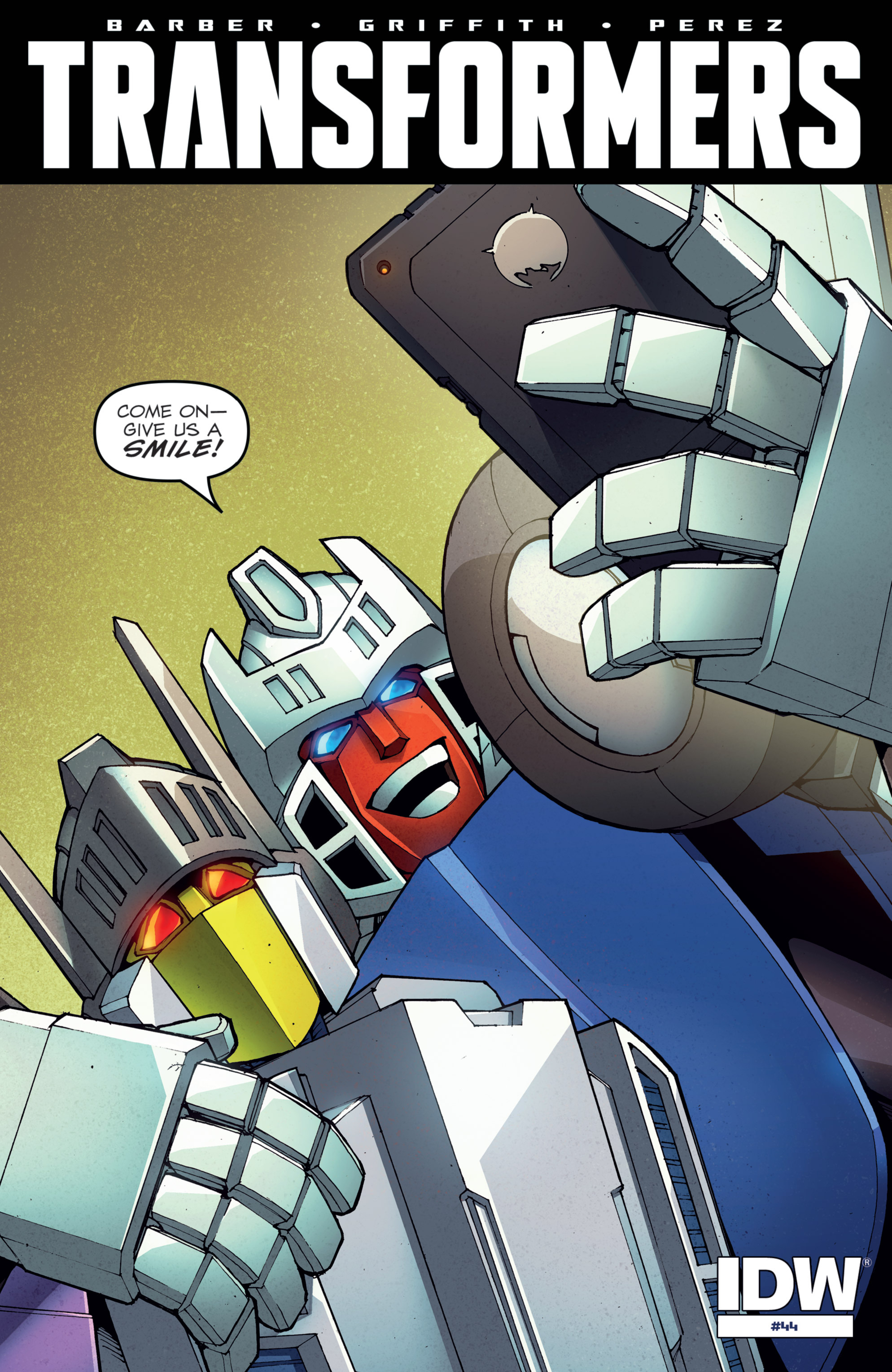 Read online The Transformers (2014) comic -  Issue #44 - 1
