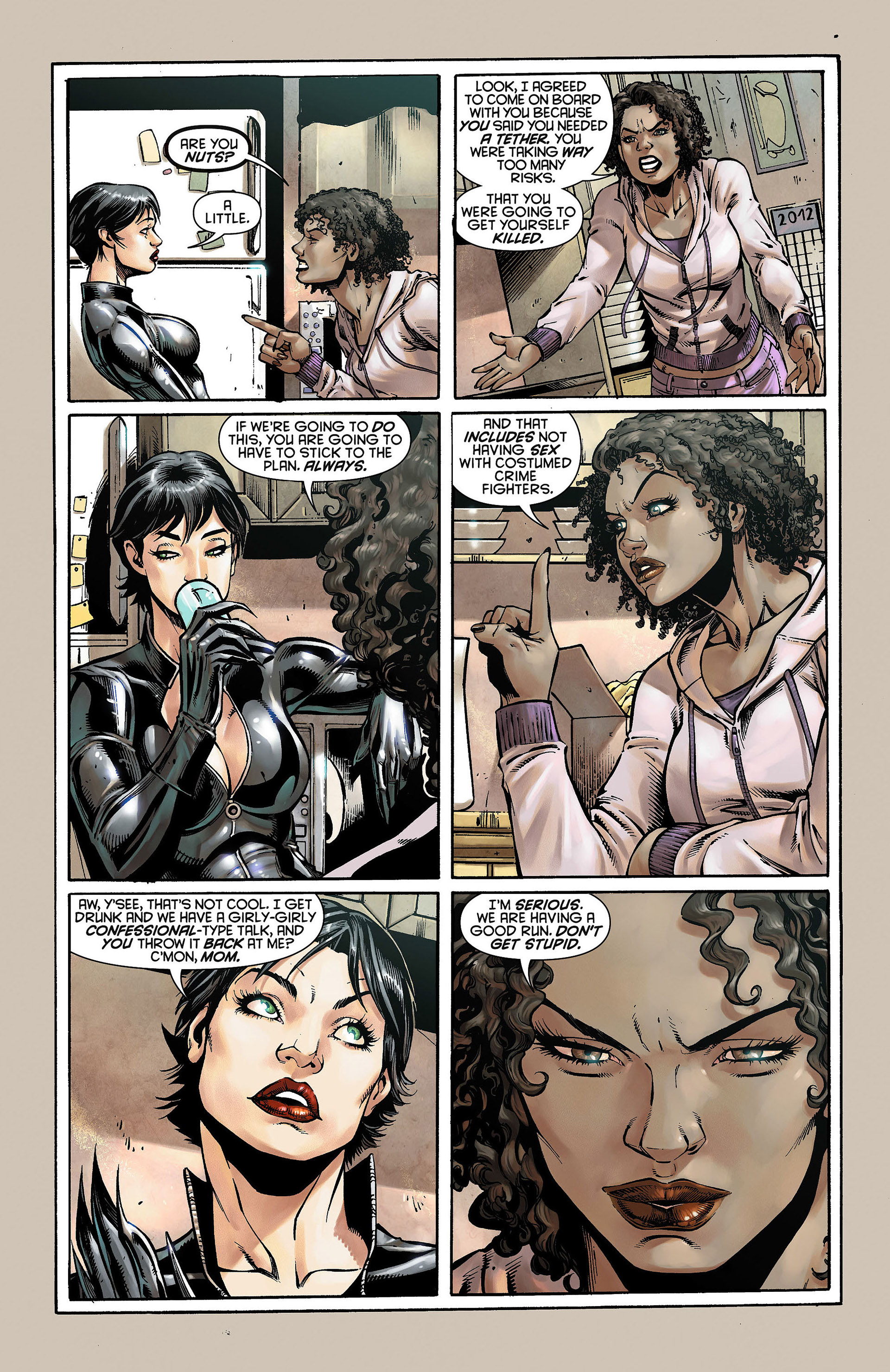 Read online Catwoman (2011) comic -  Issue #7 - 8