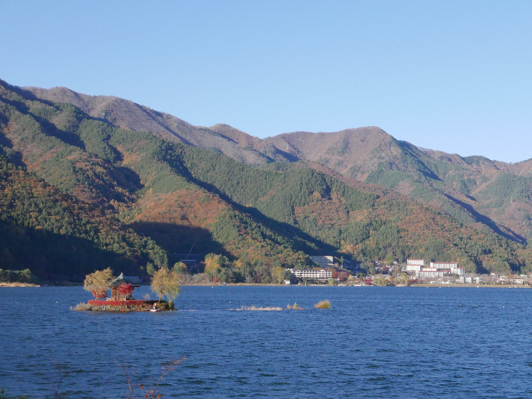 丹尼私遊記 日本東北與關東之秋日楓中轉 第十一章 富士五湖 下篇 富士山之忍著淚說goodbye