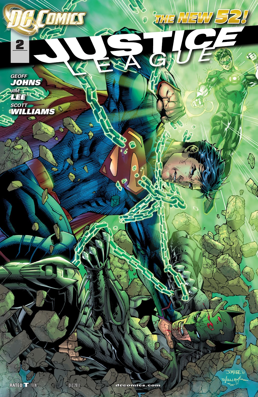 Portada de Justice League #2 de Geoff Johns en donde vemos a Superman golpeando a Batman. 