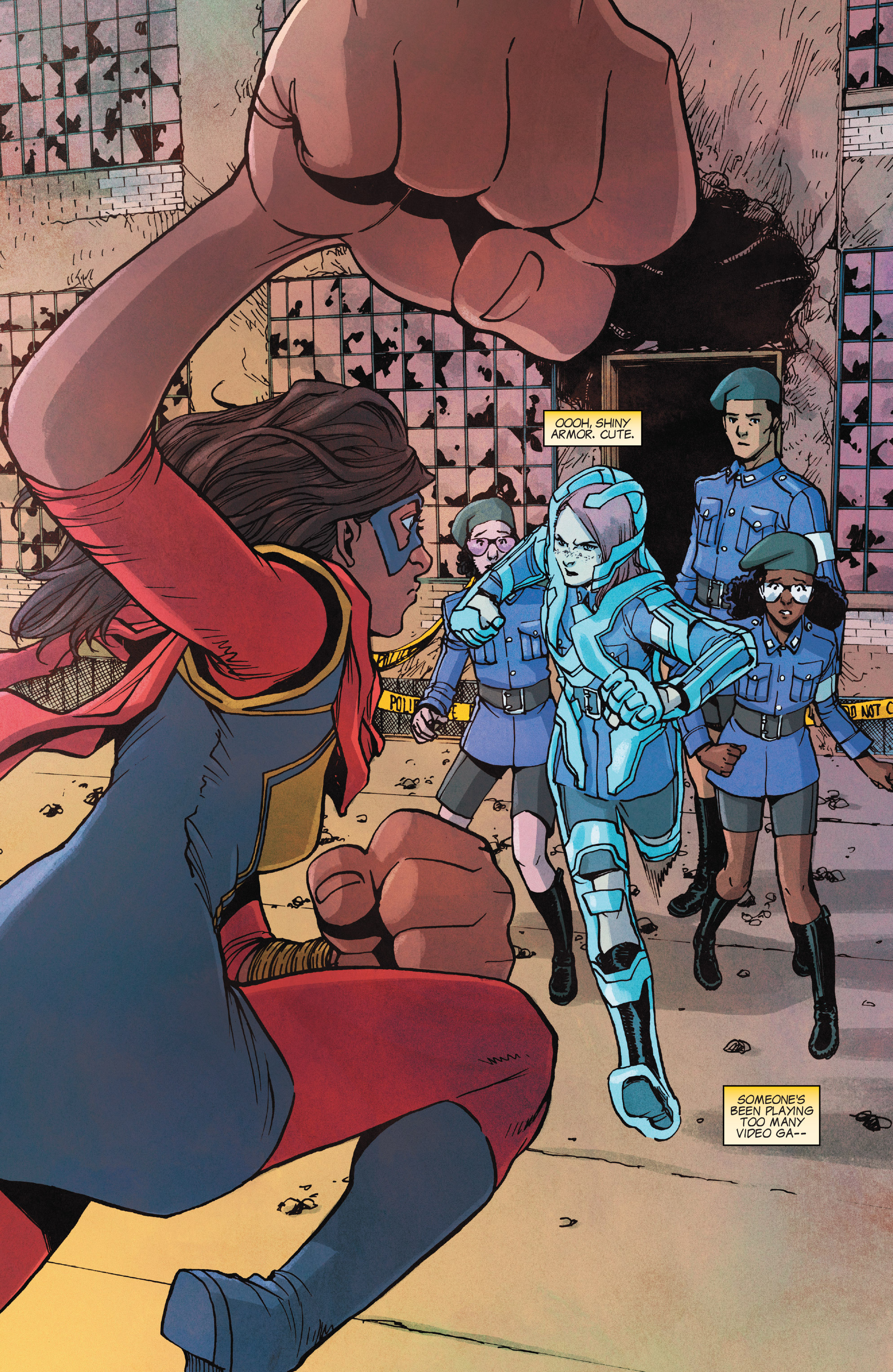 Read online Ms. Marvel (2016) comic -  Issue #10 - 12