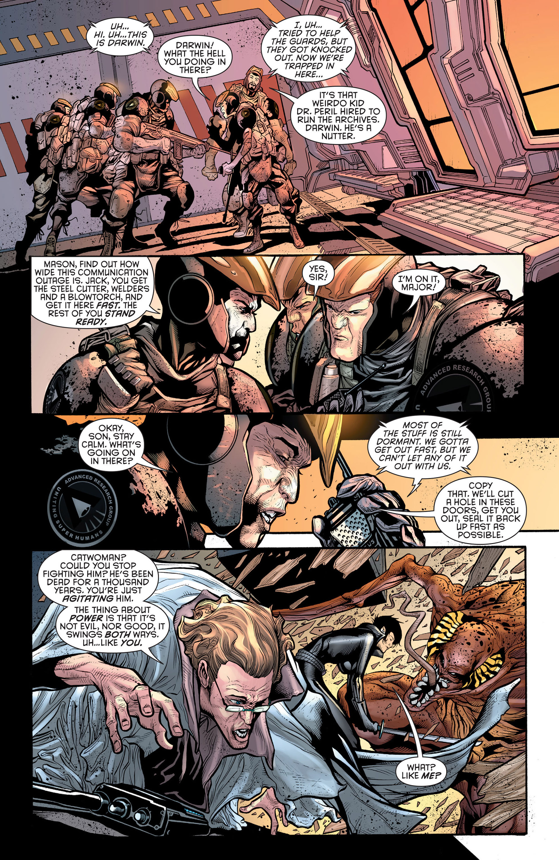 Read online Catwoman (2011) comic -  Issue #16 - 9