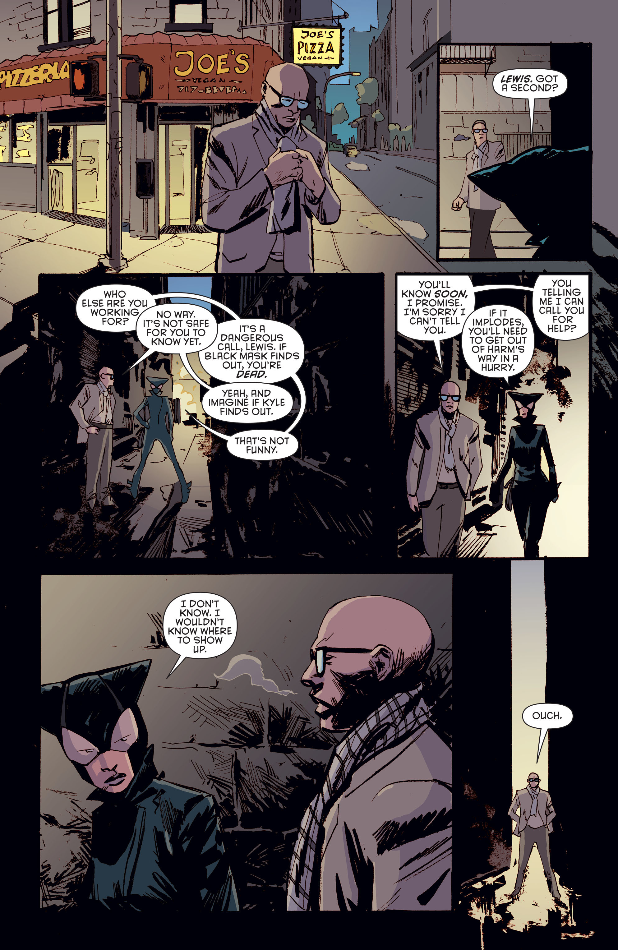 Read online Catwoman (2011) comic -  Issue #39 - 16