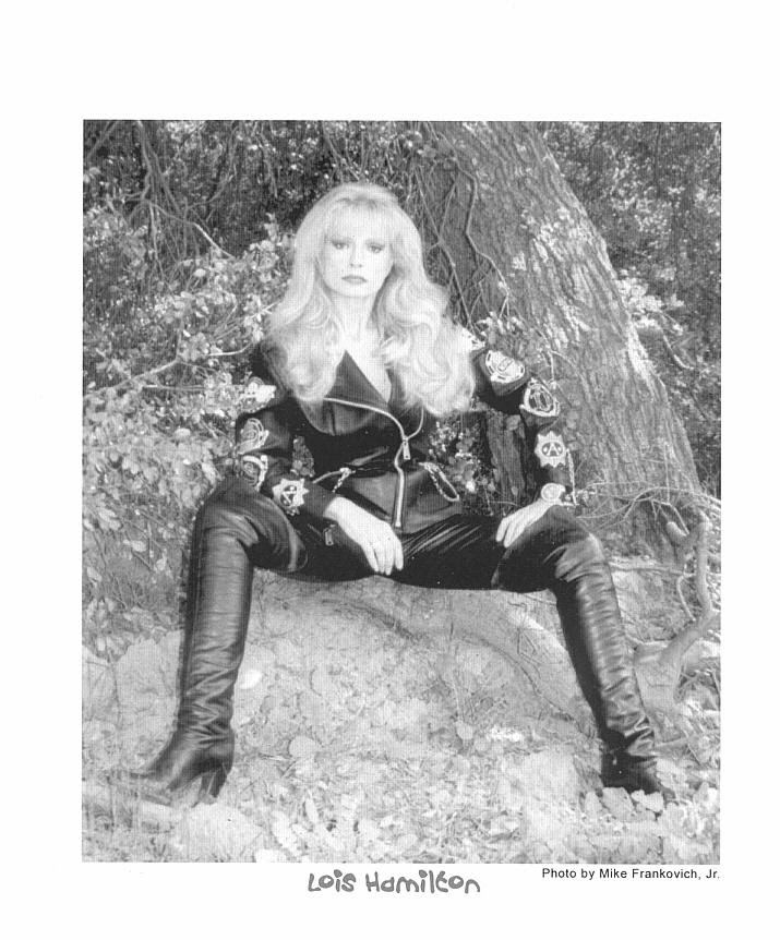 Read online Femzine comic -  Issue #2 - 2