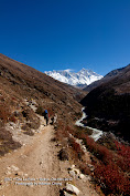 Trekking along Imja Khola toward Dingboche