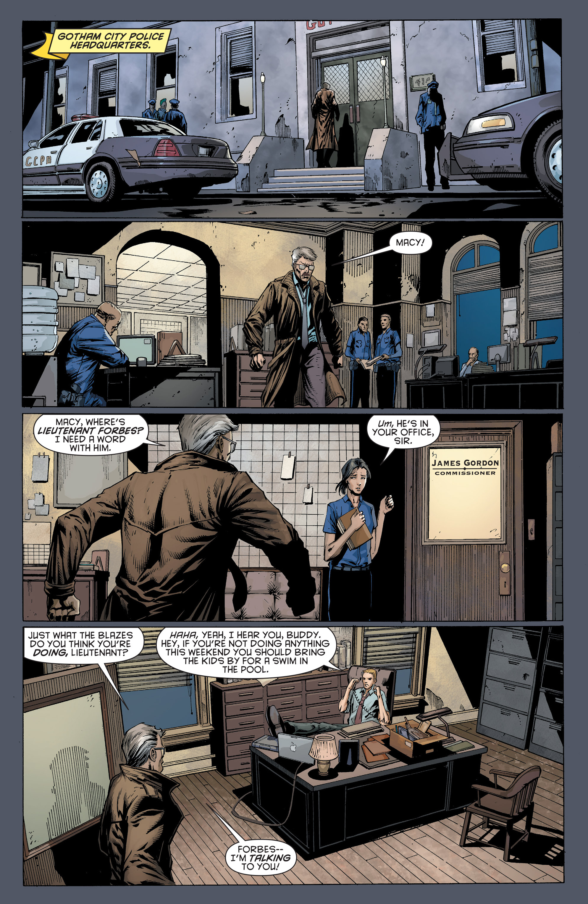 Read online Batman: The Dark Knight [I] (2011) comic -  Issue #4 - 11