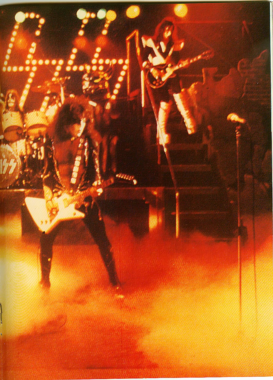 Read online Marvel Comics Super Special comic -  Issue #1 - 33