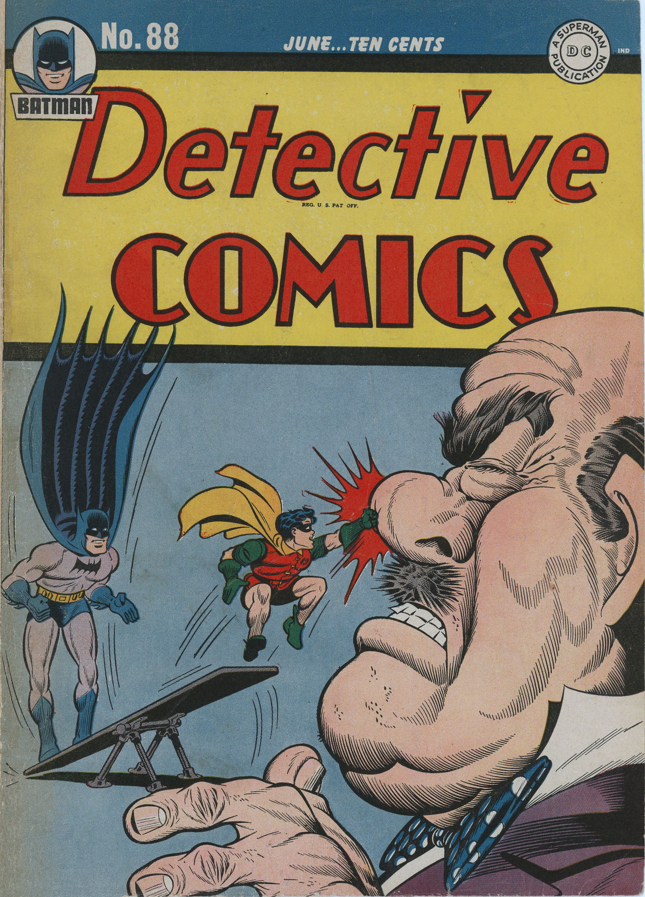 Read online Detective Comics (1937) comic -  Issue #88 - 1