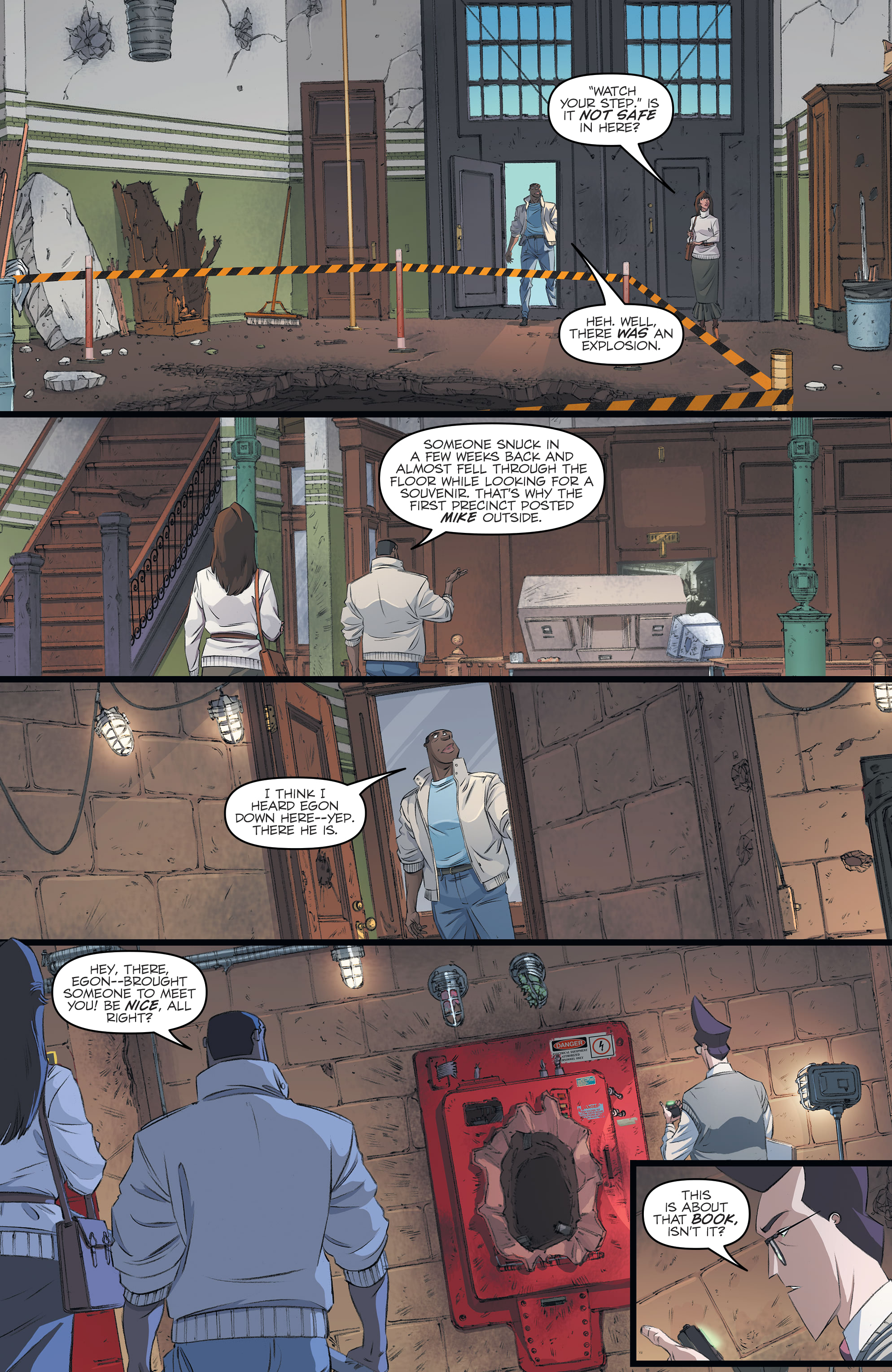 Read online Ghostbusters: Year One comic -  Issue #4 - 7