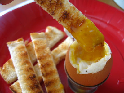 [Image: Boiled+Eggs+and+Soldiers+003.jpg]