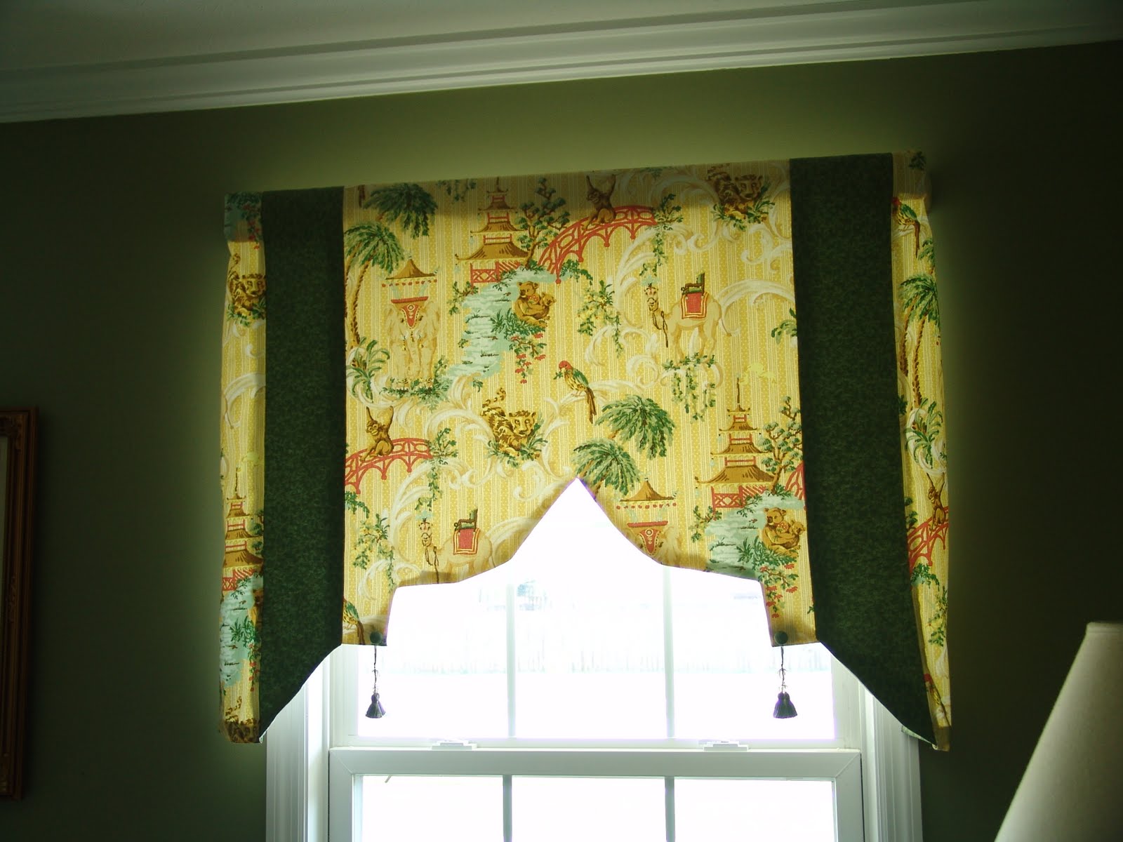 Creation Elation Unusual Valance